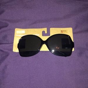 Kids black sunglasses